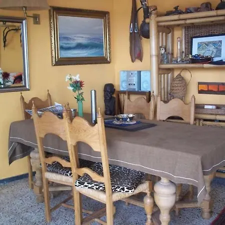 Holiday home Sleeps 2 Wifi *