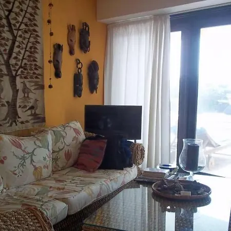Sleeps 2 Wifi בית נופש פאמארה